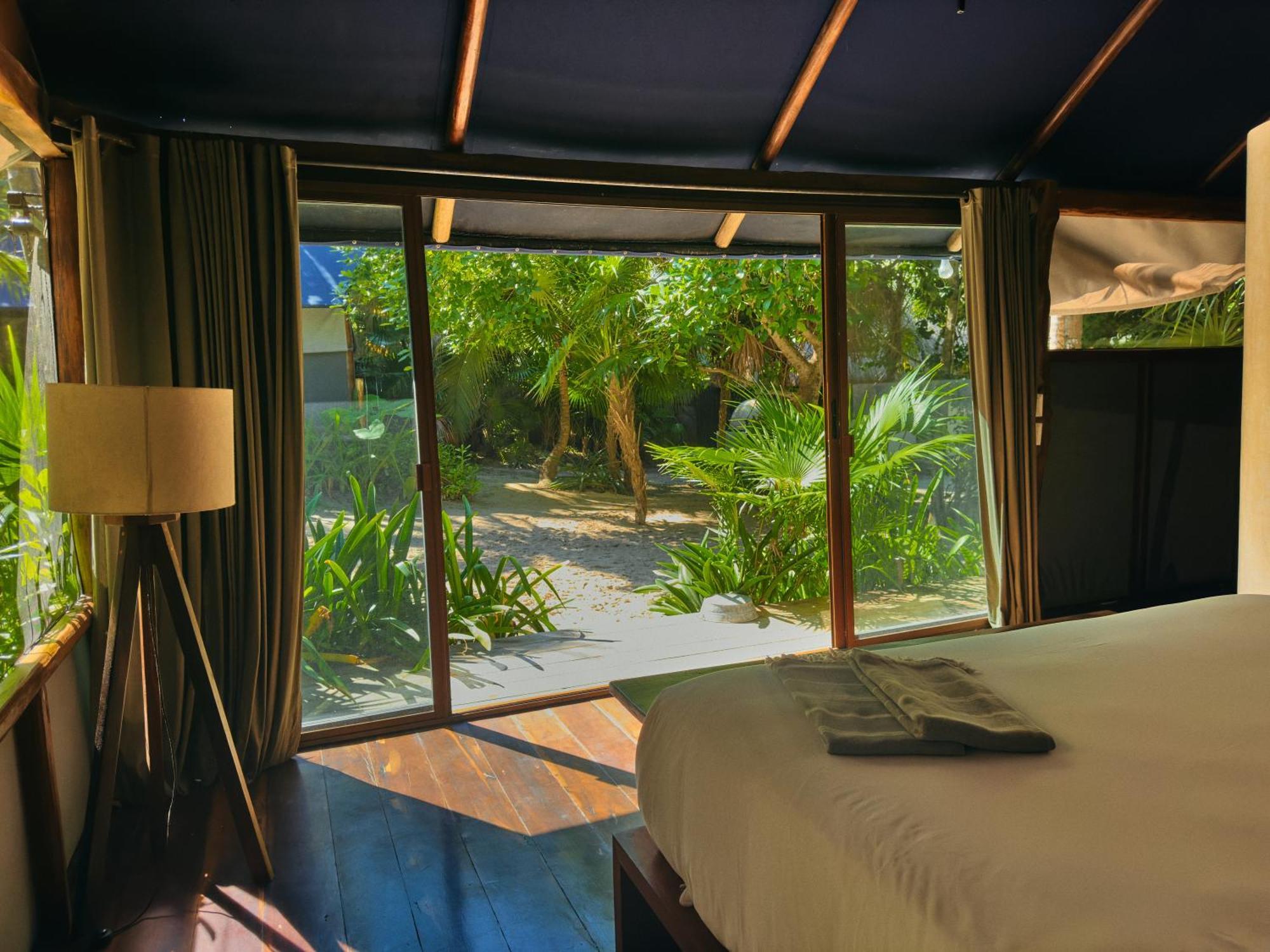 Libelula Tulum Beachfront Hotel Extérieur photo