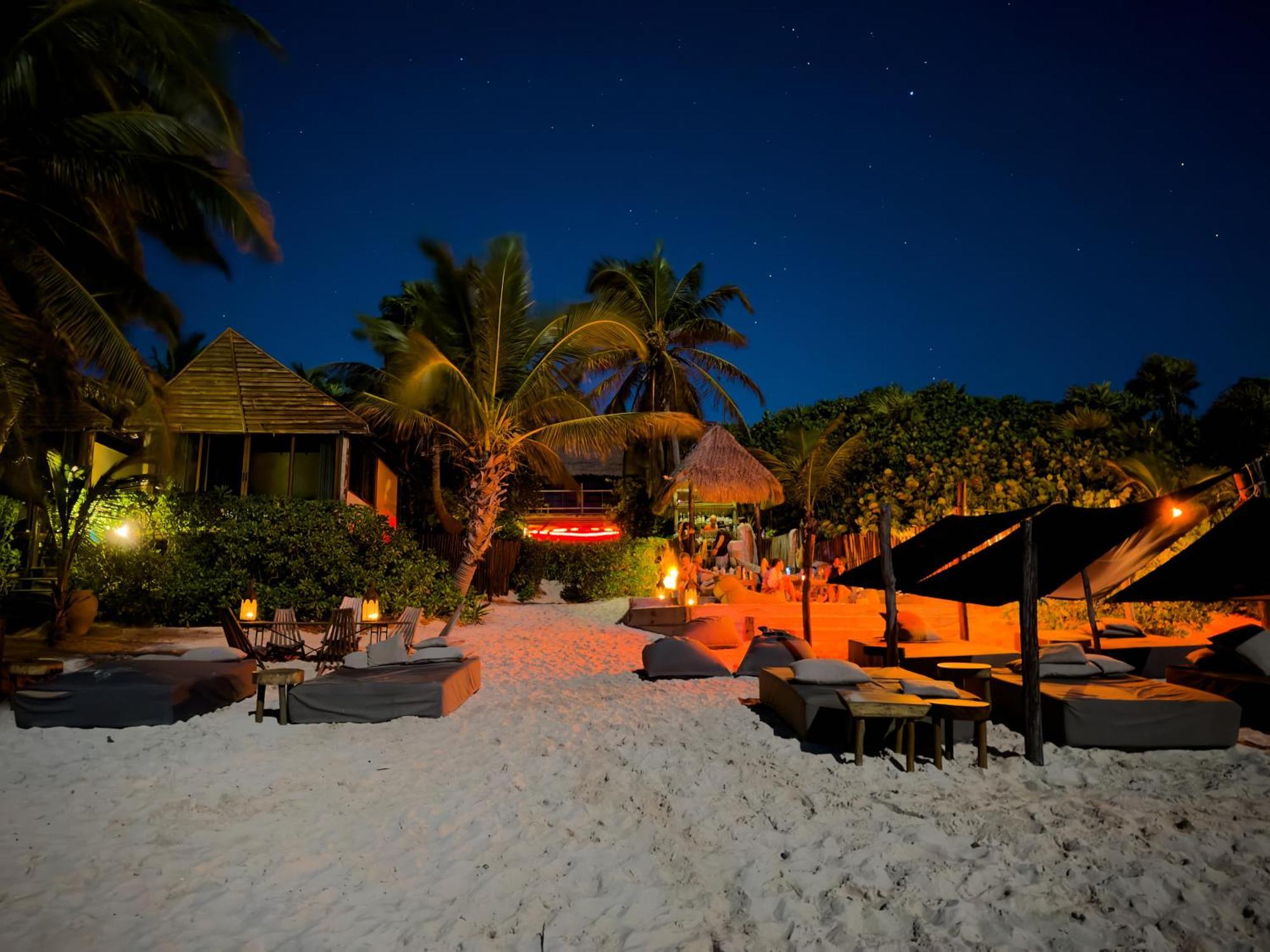 Libelula Tulum Beachfront Hotel Extérieur photo